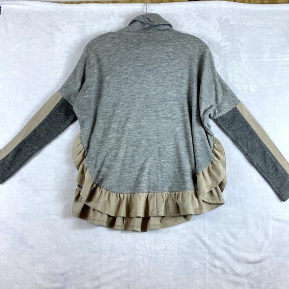 2/$30 THML Anthropologie Blouse‎ Top Sz XS Grey Knit Ruffle Faux Suede Accent - Picture 6 of 13